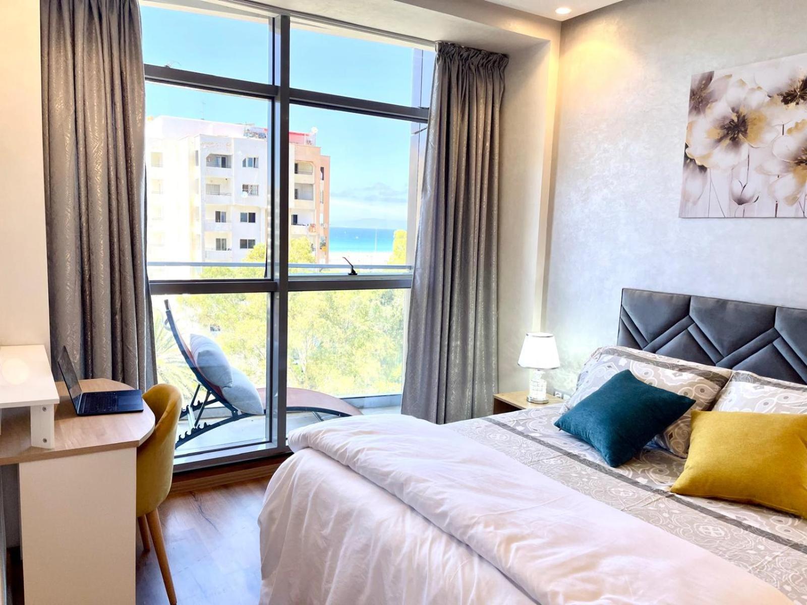 Modern Elegance With Sea Views In Central Tangier - Steps To Beach, Train And Attractions! Экстерьер фото